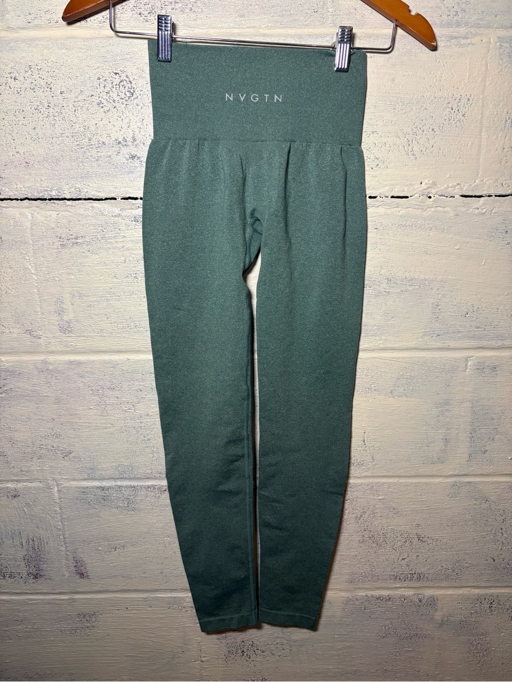 NVGTN heathered Green Seamless Leggings XS